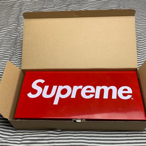 Supreme | Large Metal Storage Box - Picture 2 of 4